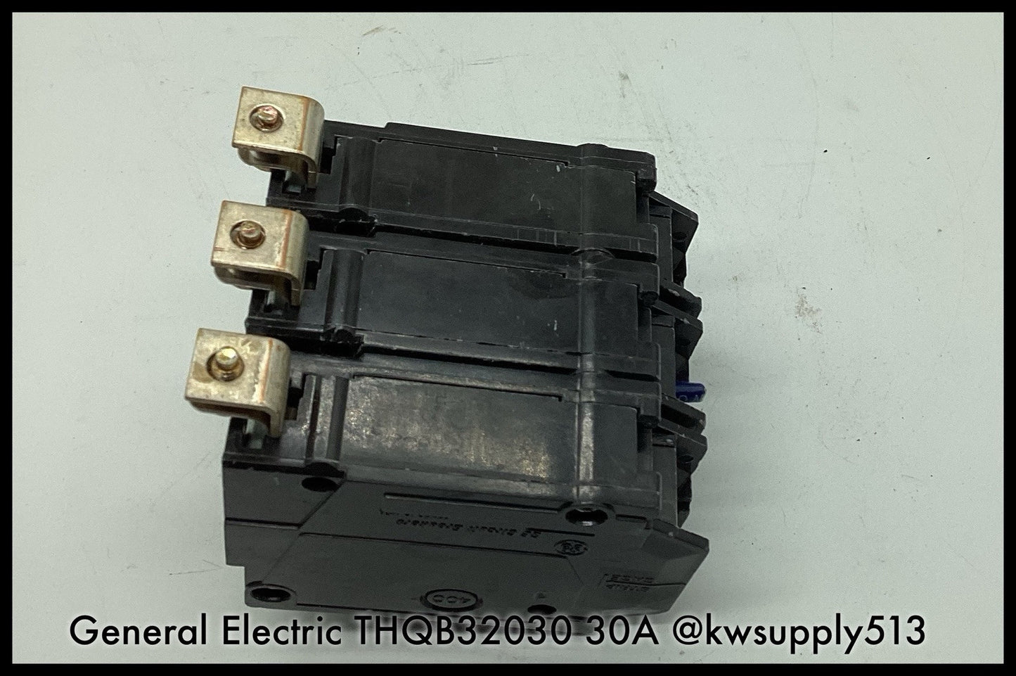 THQB32030 ~ General Electric GE THQB32030 30A240V 3P Type THQB Circuit Breaker