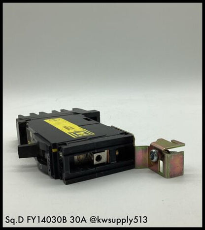 30A Circuit Breaker-FY14030B
