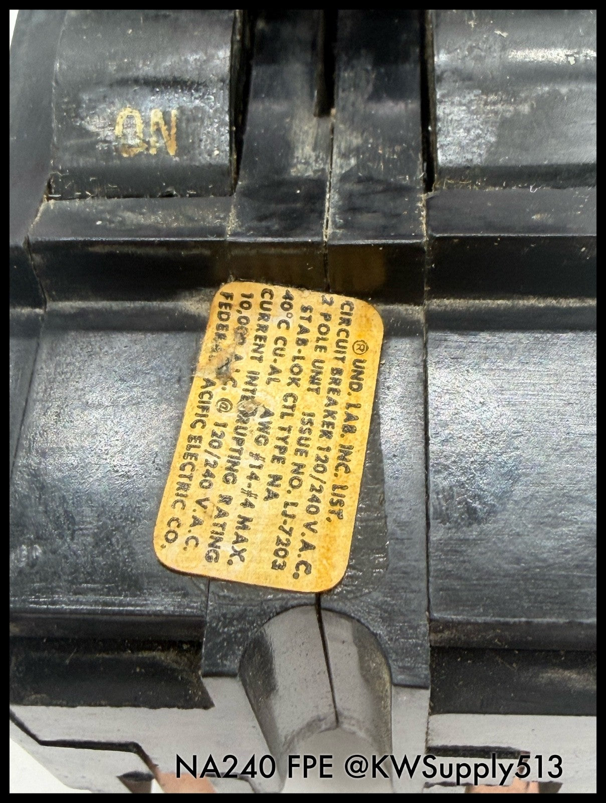 NA240~FPE NA240 40A 2P 120/240VAC 10KA Circuit Breaker-Used