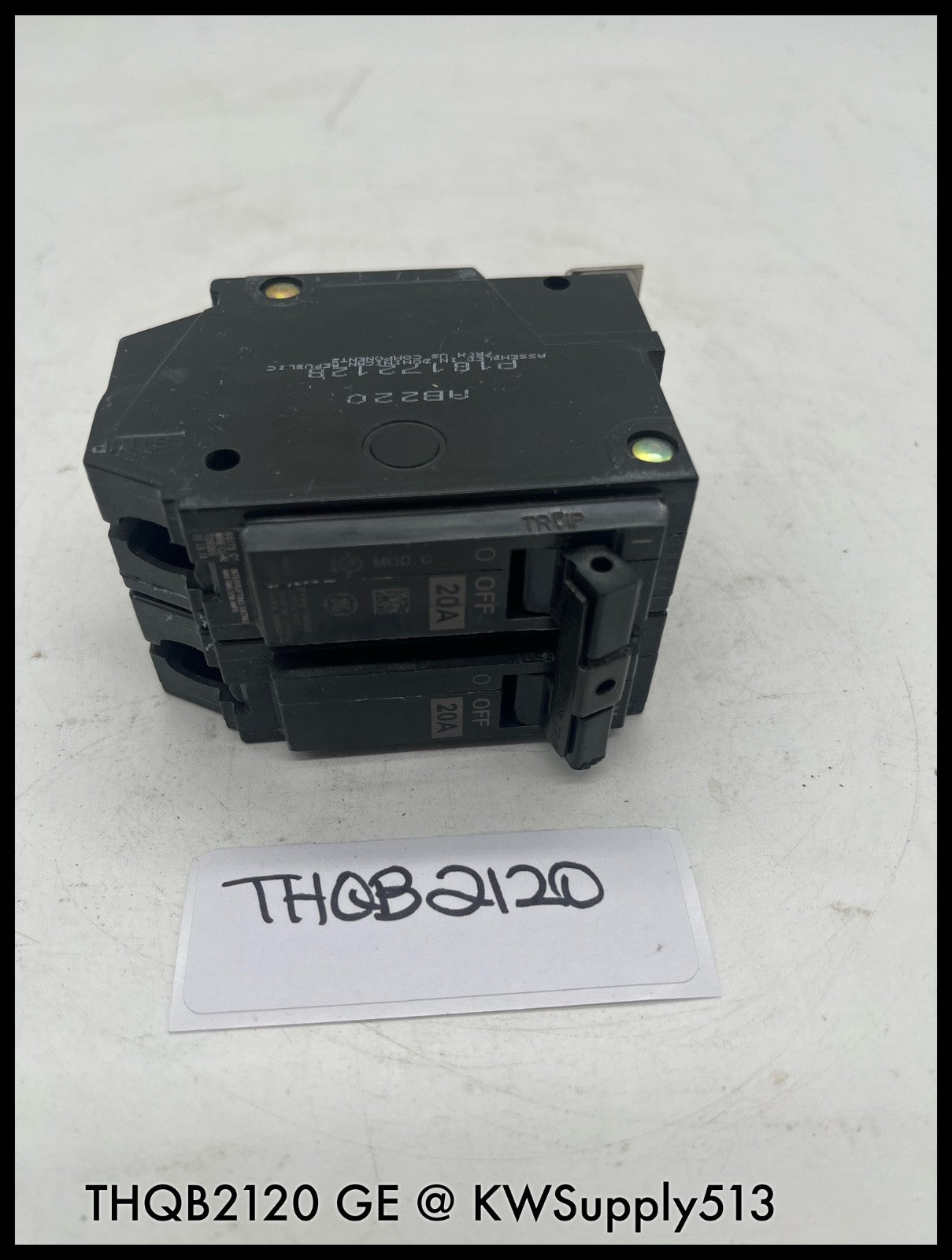 THQB2120~GE THQB2120 20A 2P 120/240Vac Circuit Breaker-Used