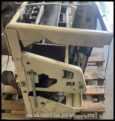 AK-2A-100-1~GE~AK-2A-100-1 4000AMP 3 Pole MO/DO Low Voltage Circuit Breaker Used