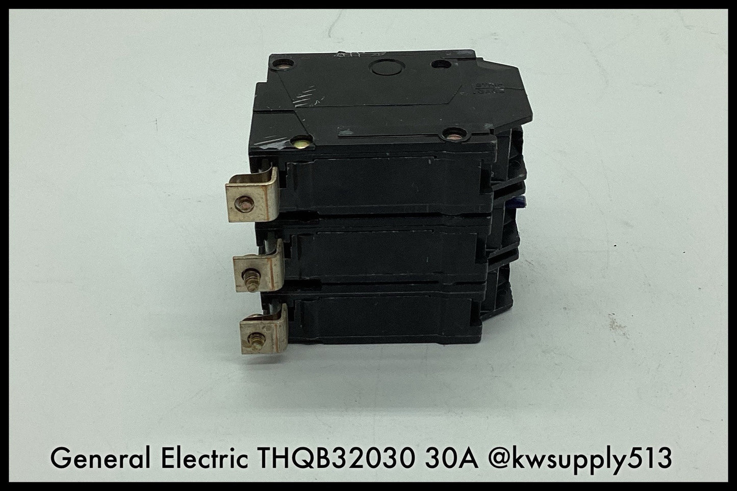 THQB32030 ~ General Electric GE THQB32030 30A240V 3P Type THQB Circuit Breaker