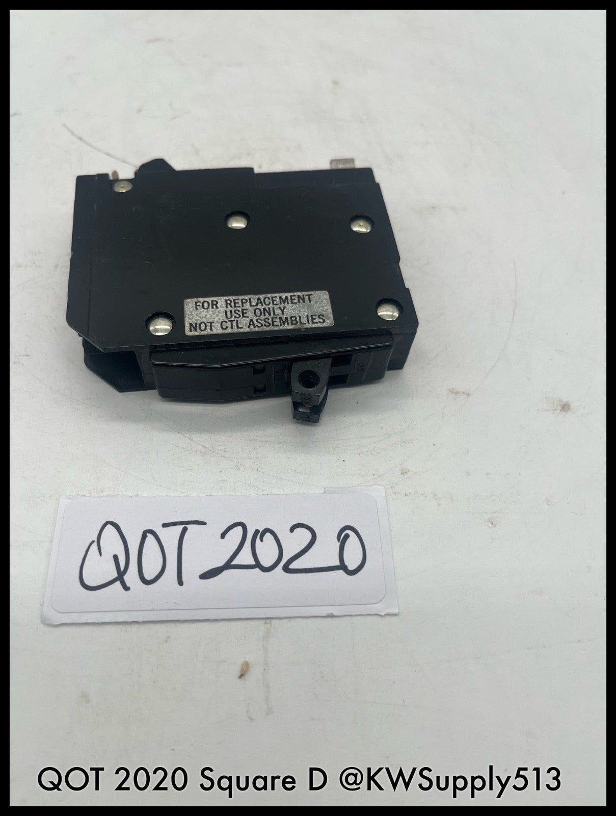 QOT2020~Square D QOT2020 20A 1p 120/240Vac Tandem Circuit Breaker-Used