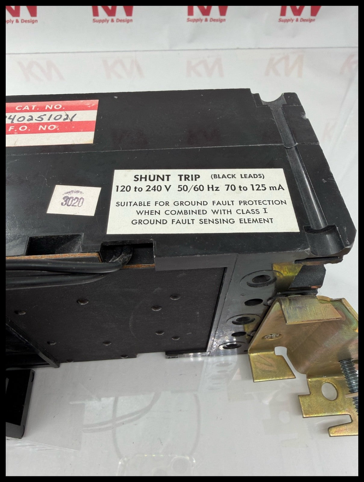 FA340251021~Square D FA340251021 25A 3P 3PH TM Circuit Breaker with Shunt -Used